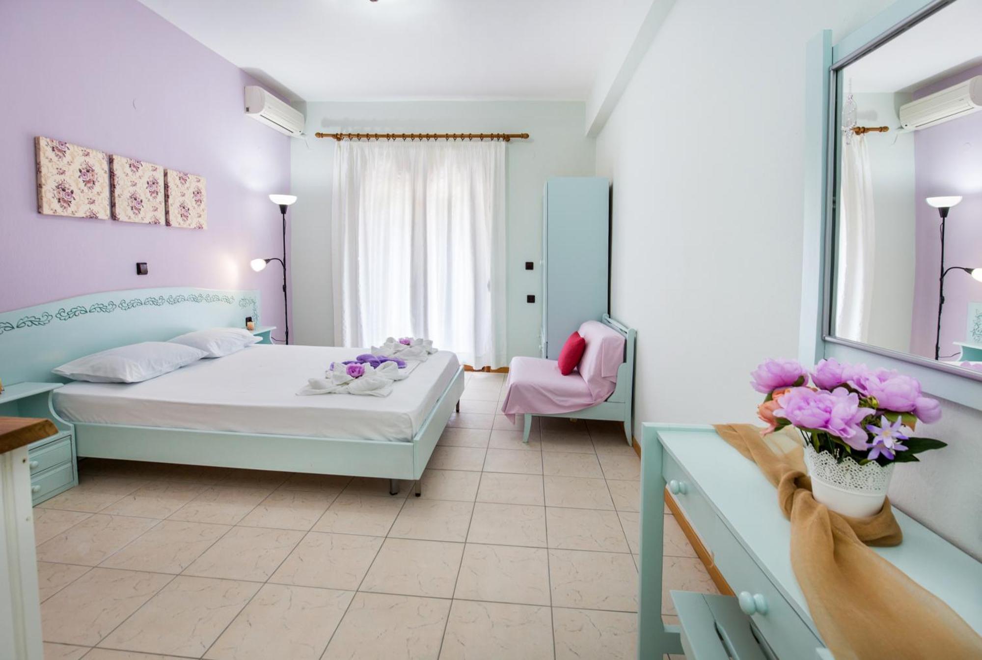 Malandris Studios Skála Marión Pokoj fotografie